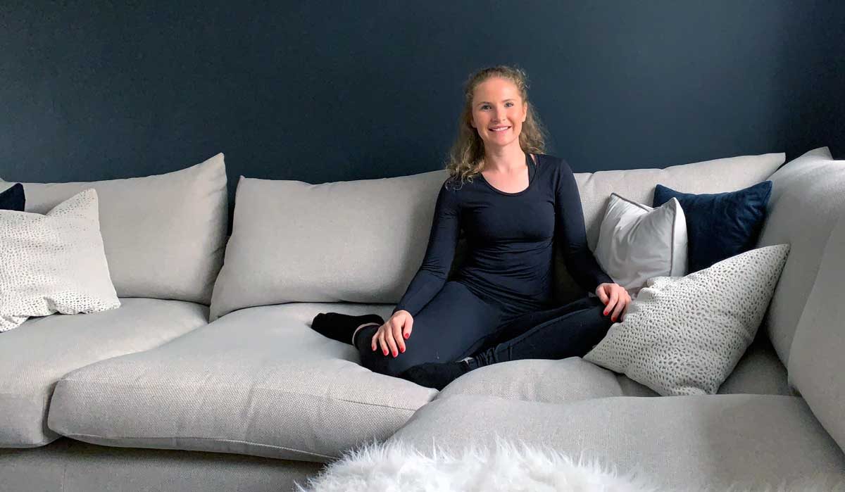Sofa yoga